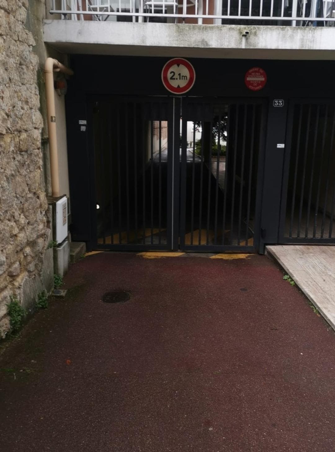 Grand box double de 25m2 - Montreuil 93100