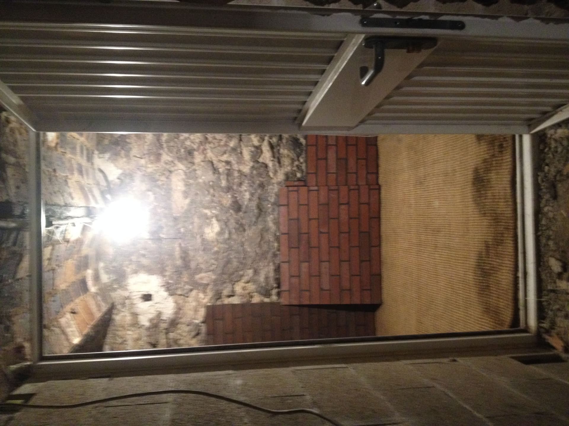 Une cave 7 m² , saine et sécurisée, Paris 75017
