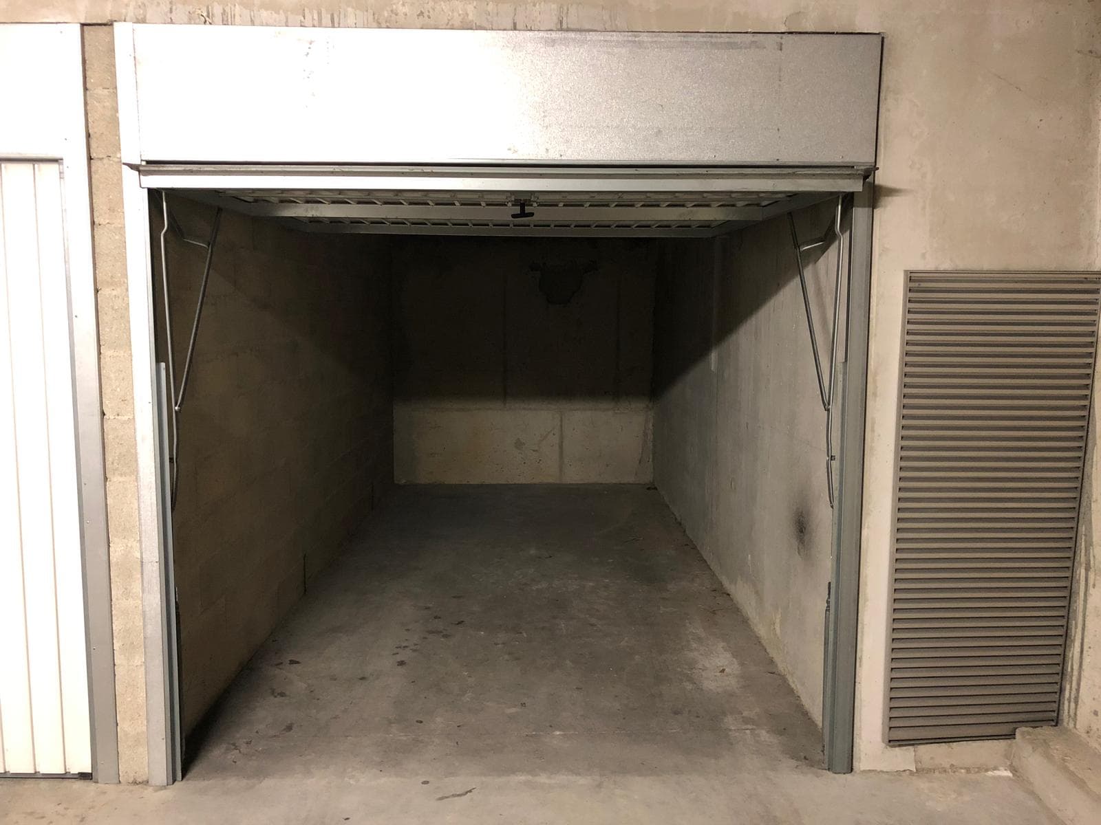 Box Parking sous-sol sécurisé Courbevoie / Bécon 30m3