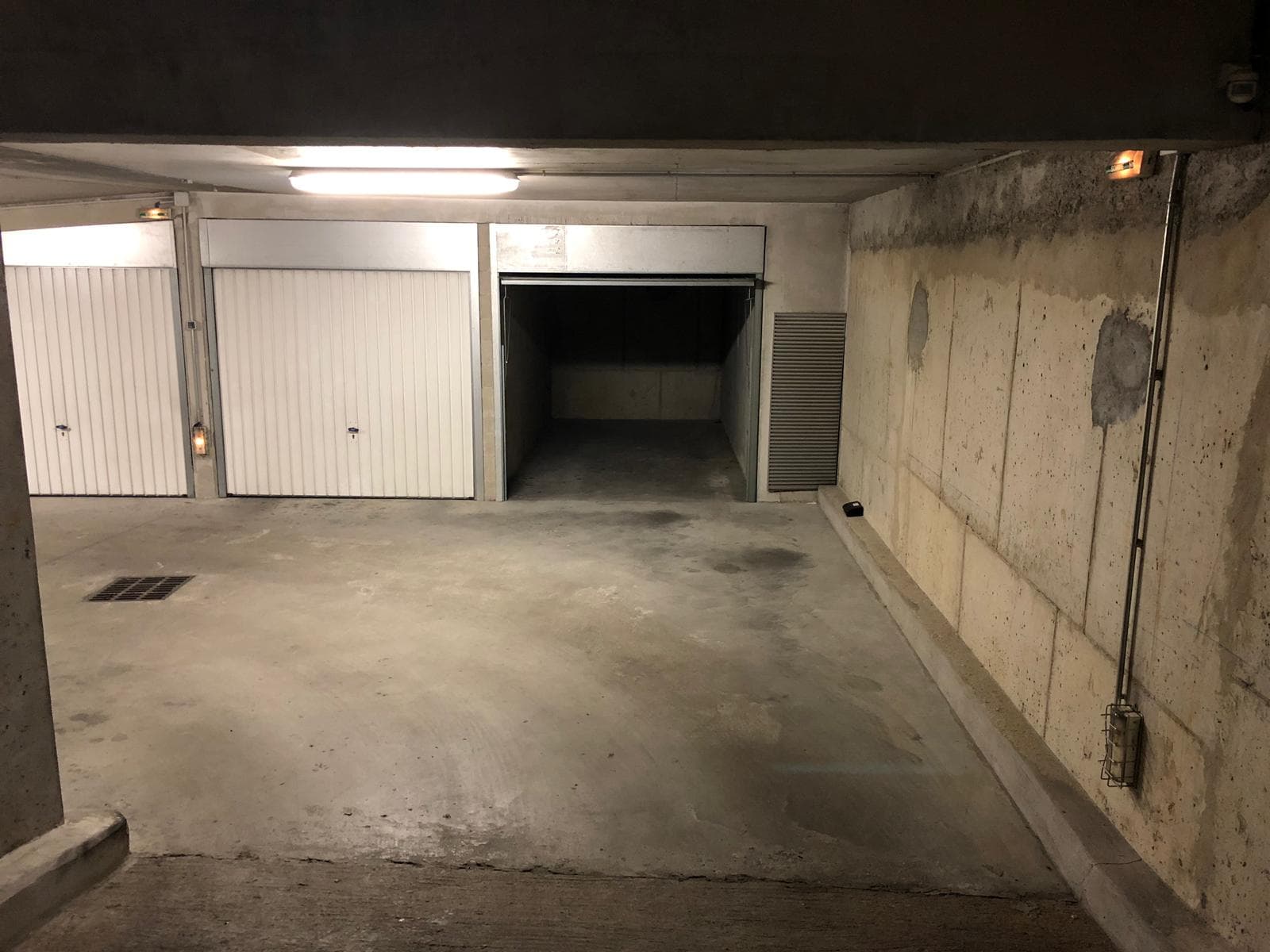 Box Parking sous-sol sécurisé Courbevoie / Bécon 30m3
