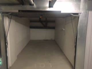 Box neuf 12 m² avec éclairage indépendant - 90€/mois