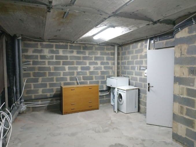 Box/cave sécurisé à louer de 52 metres cube