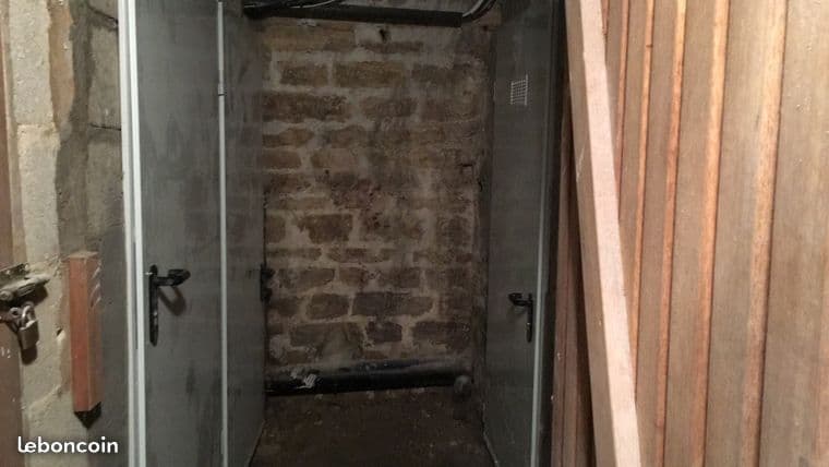 Cave 5m² à Paris 10 ème (Poissonnières)