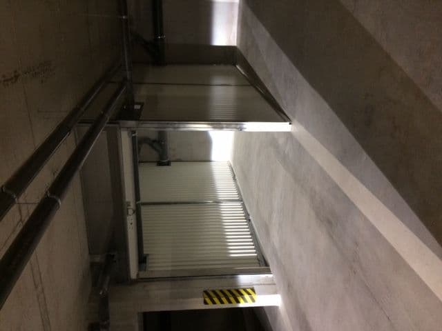 Garage 12 m² sécurisé La Farlède 83210