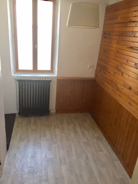 PIECE PRIVEE proche MAINTENON CHARTRES DEPT 28