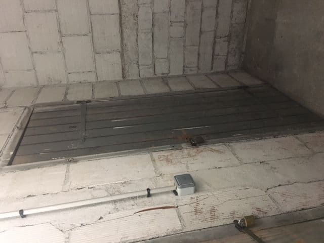 location cave , Meudon la foret, priver, bien entretenue.