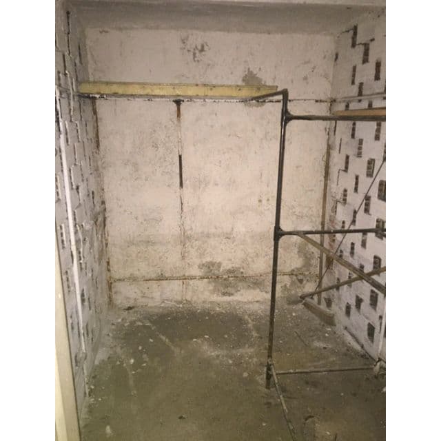 Cave Sécurisée avec Accès Libre