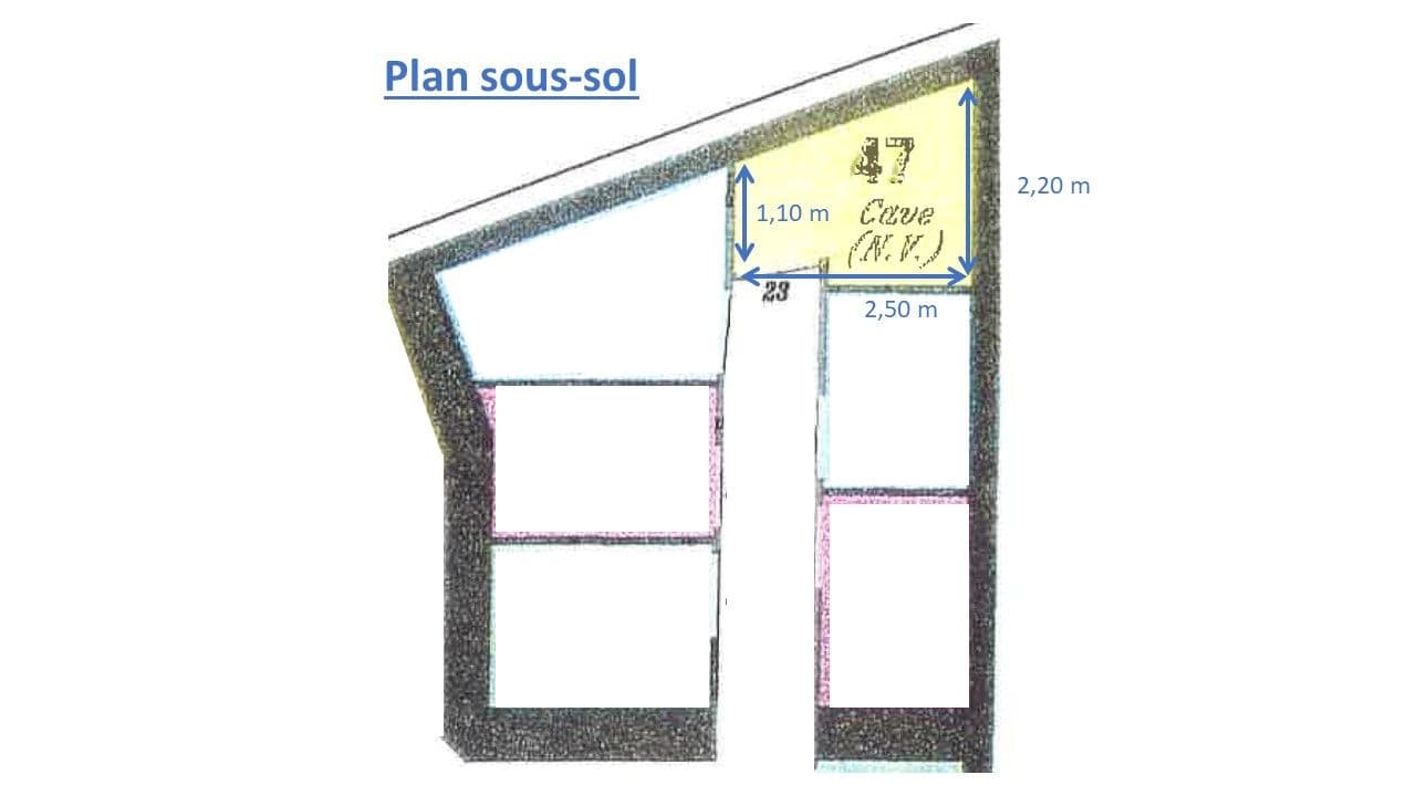 Cave 4m² située dans le 15eme