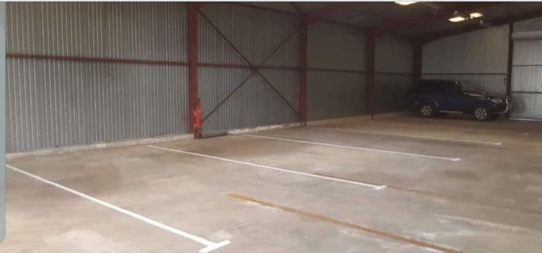 Hangar sécurisé
