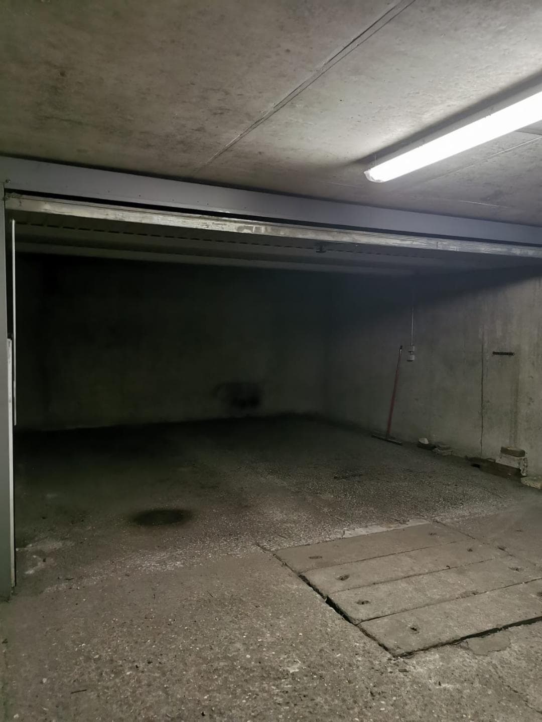 Grand box double de 25m2 - Montreuil 93100