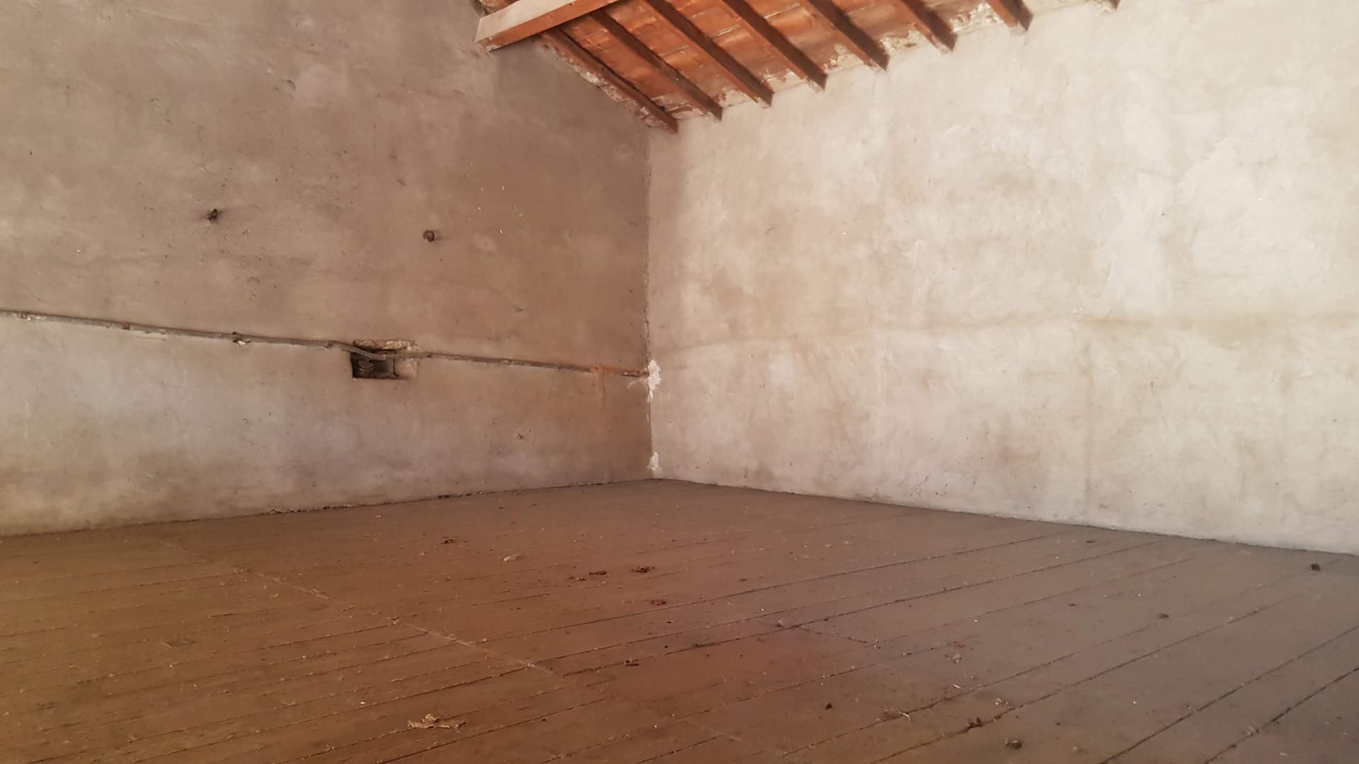 Espace couvert non fermé