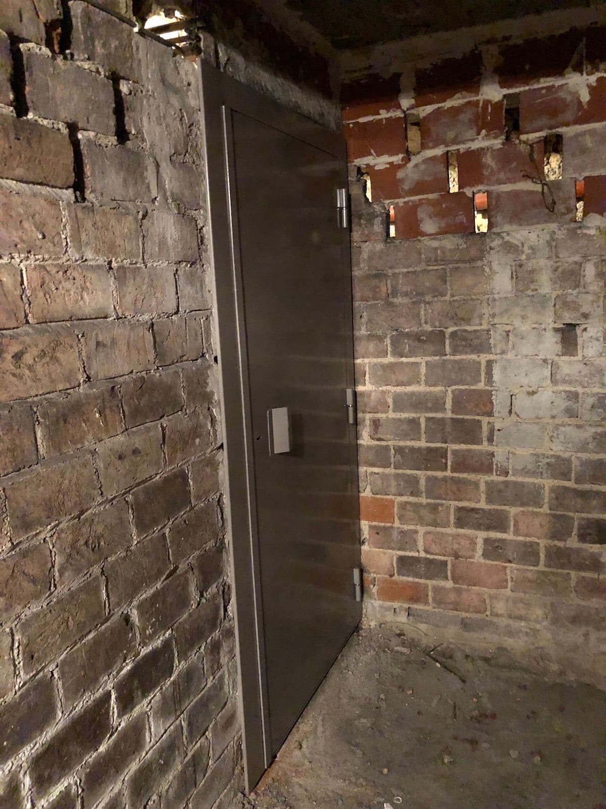 Espace de stockage ultra sécurisé 6m2 métro Crimée