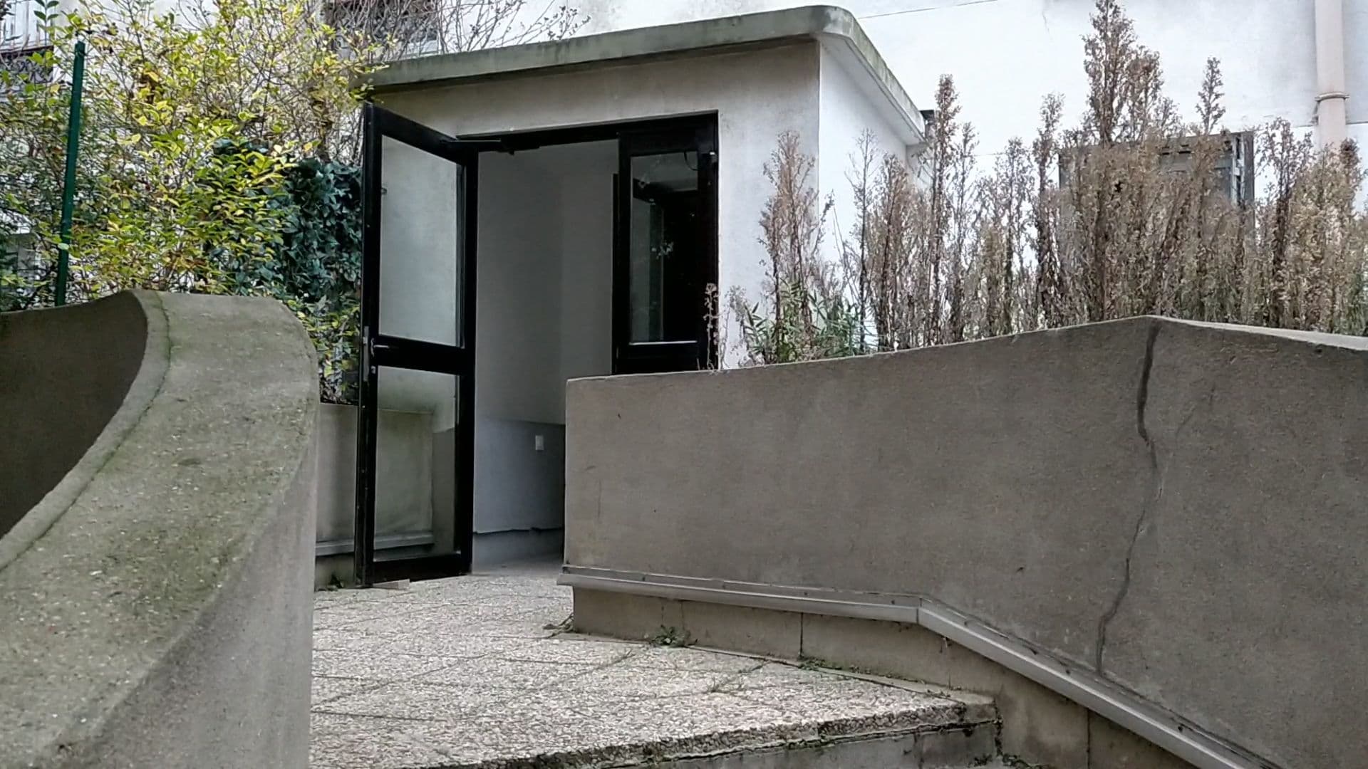 Rue de La Pompe, métro Victor Hugo, belle Cave, stockage, bo