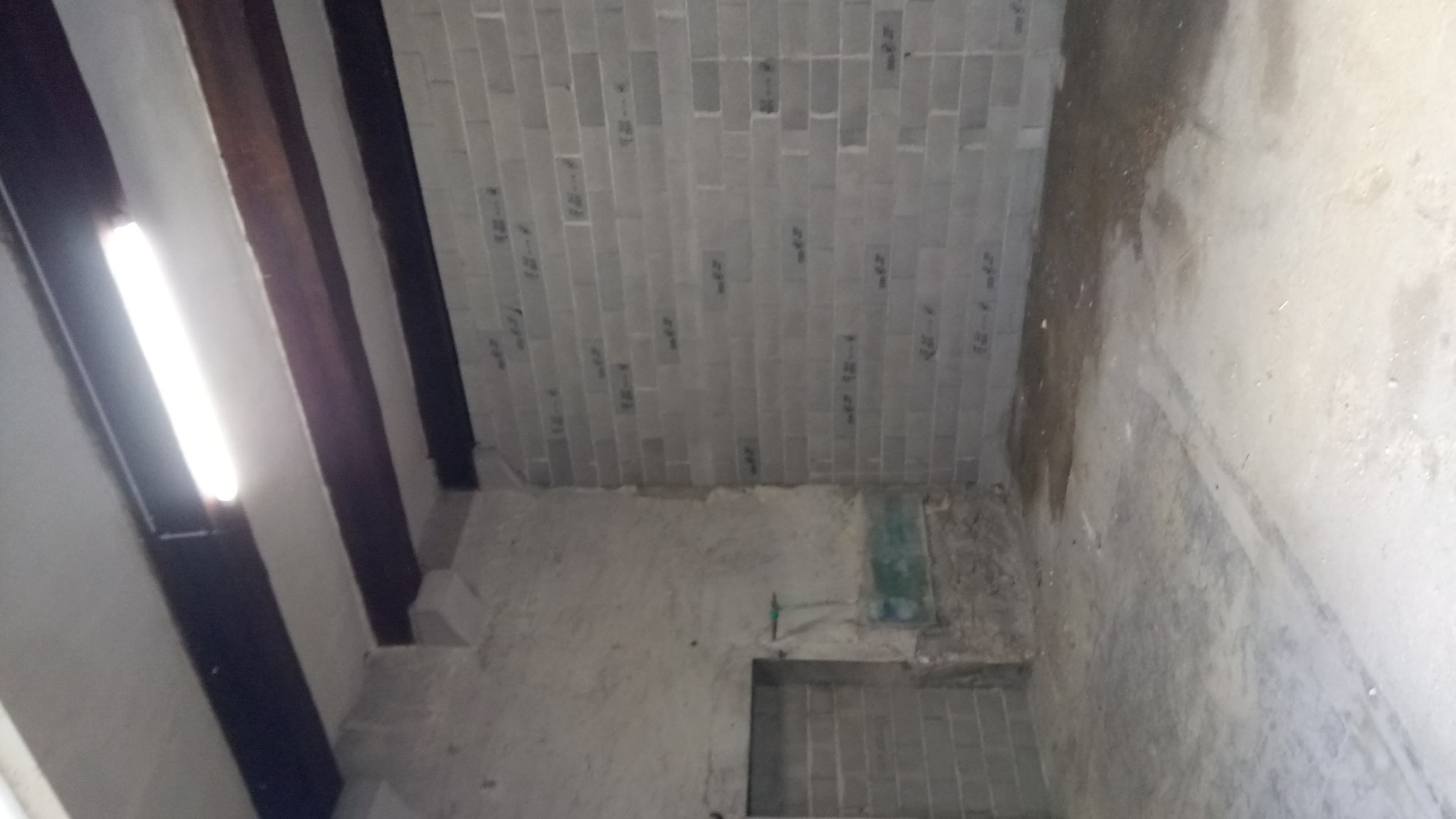 Garage / Hangar / Stockage / parking - 48m2 avec 5m de haut