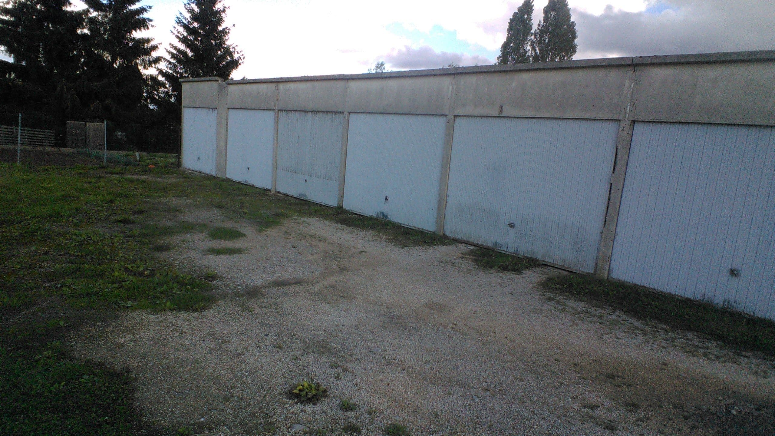 garage voiture individuel bétoné