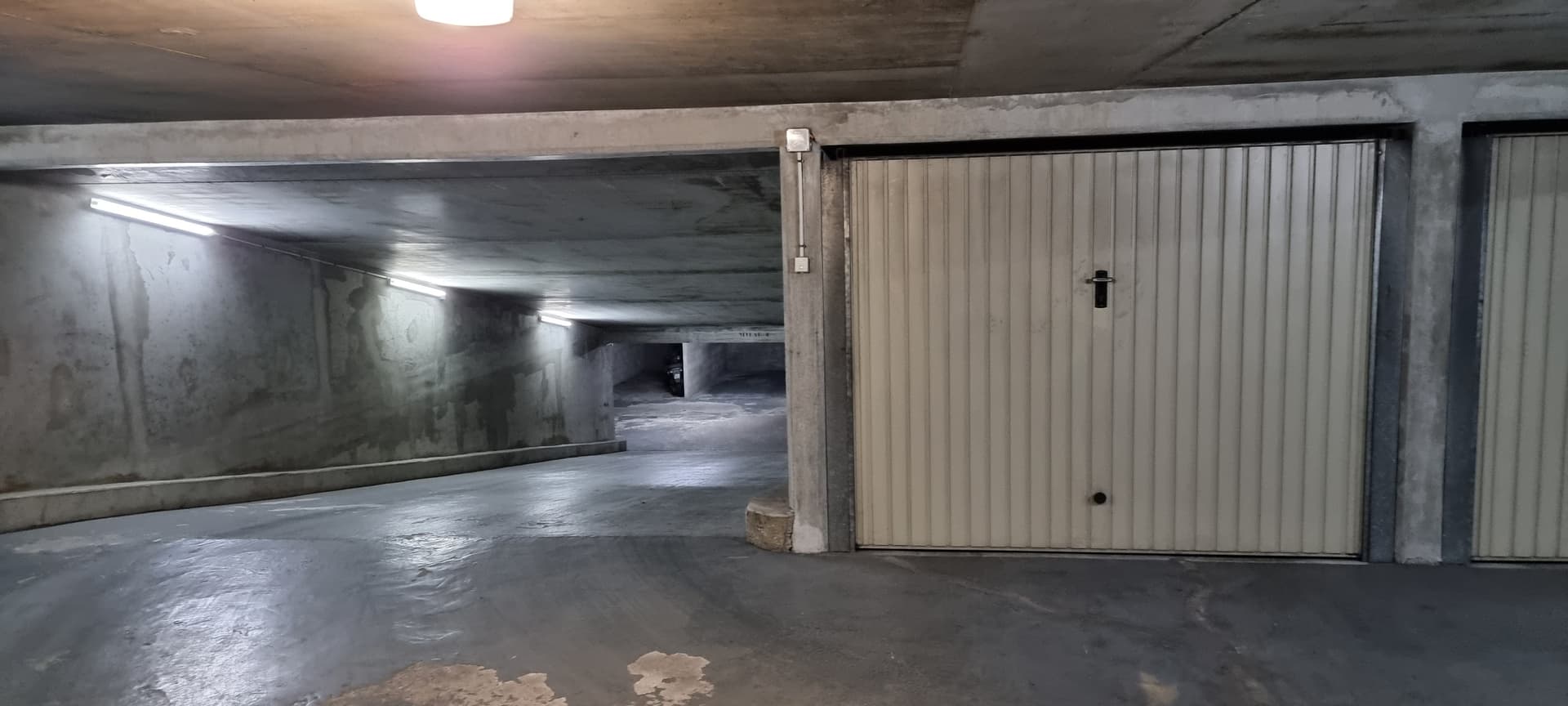 BOX EN CO-STOCKAGE COURBEVOIE (ESS-H02)