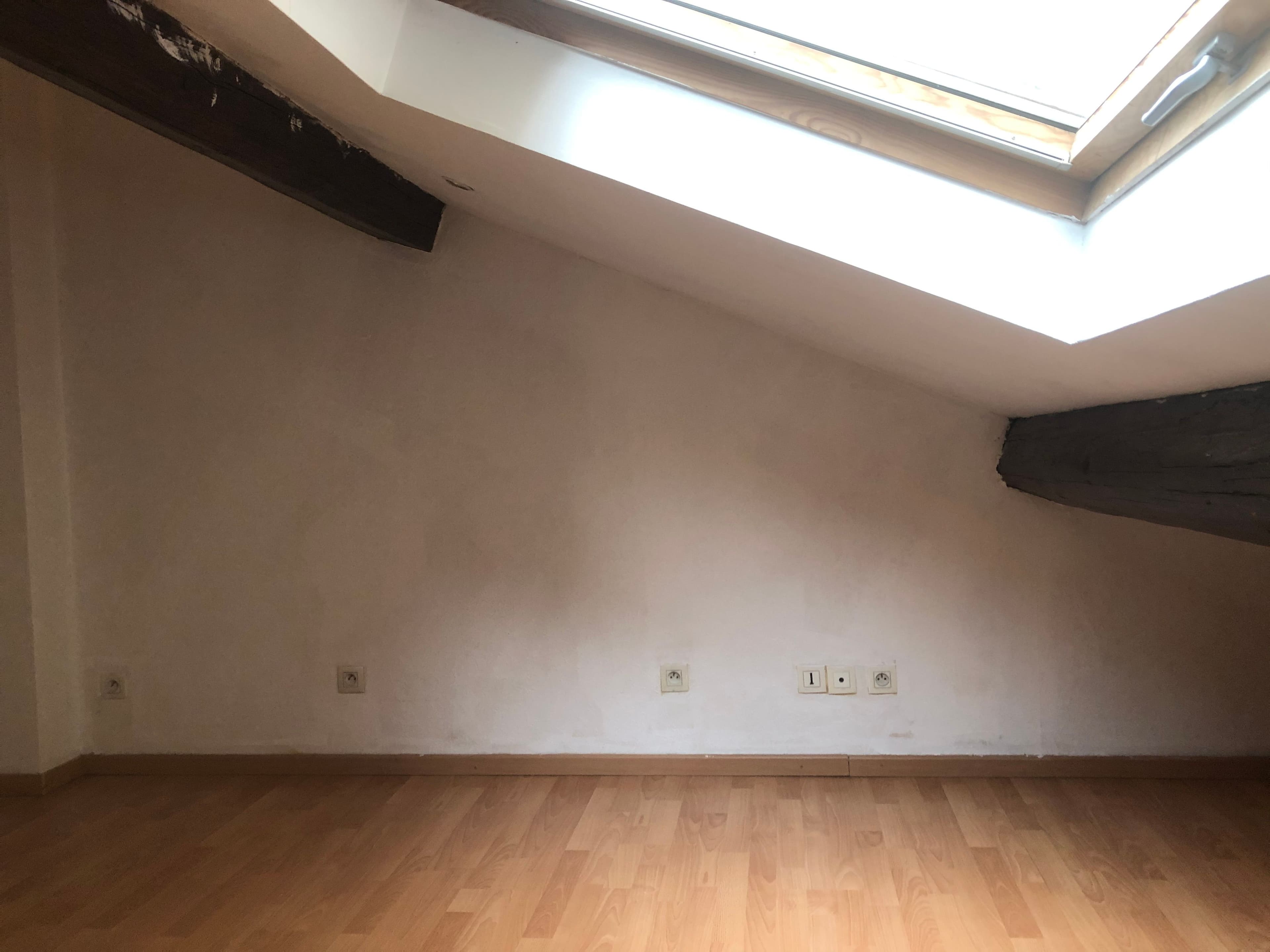Chambre sous comble - 20m2 Sécurisé