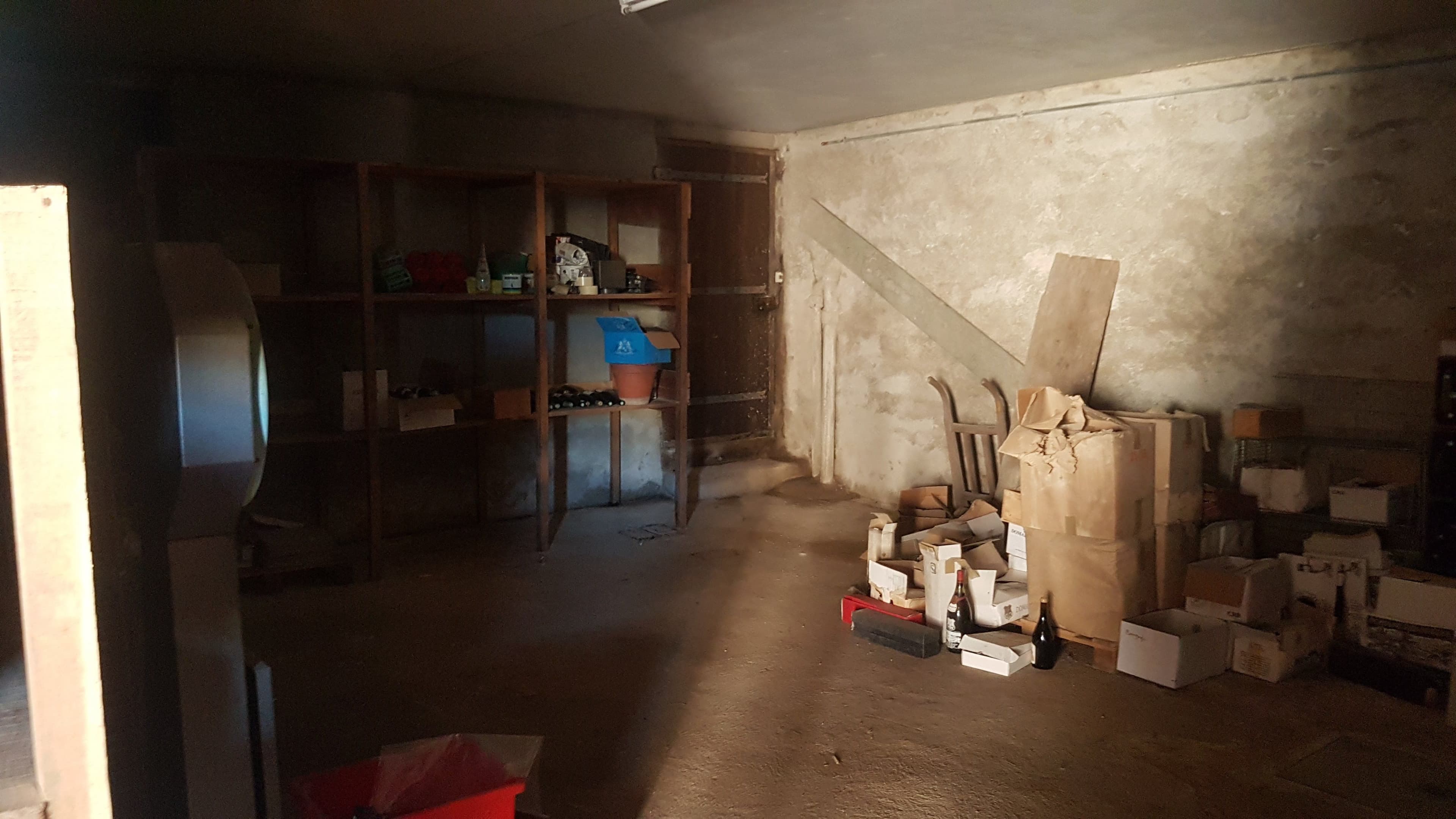 Espaces de stockage dans tènement Immobilier