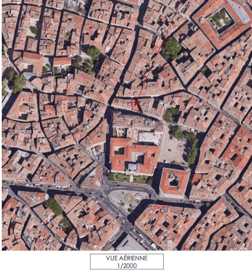 Cave à Montpellier centre historique écusson