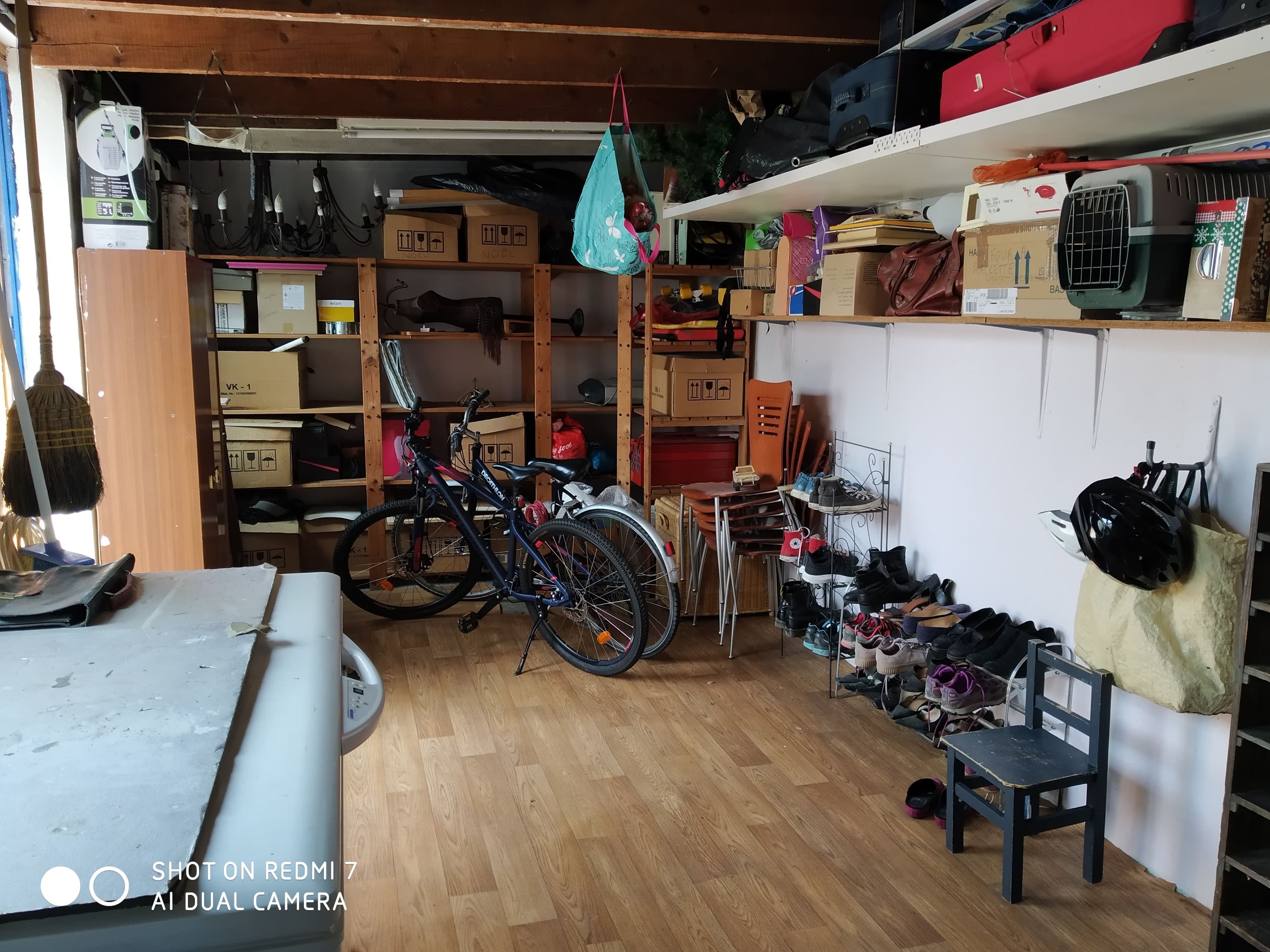Espace dans garage sécurisé facile d'accès