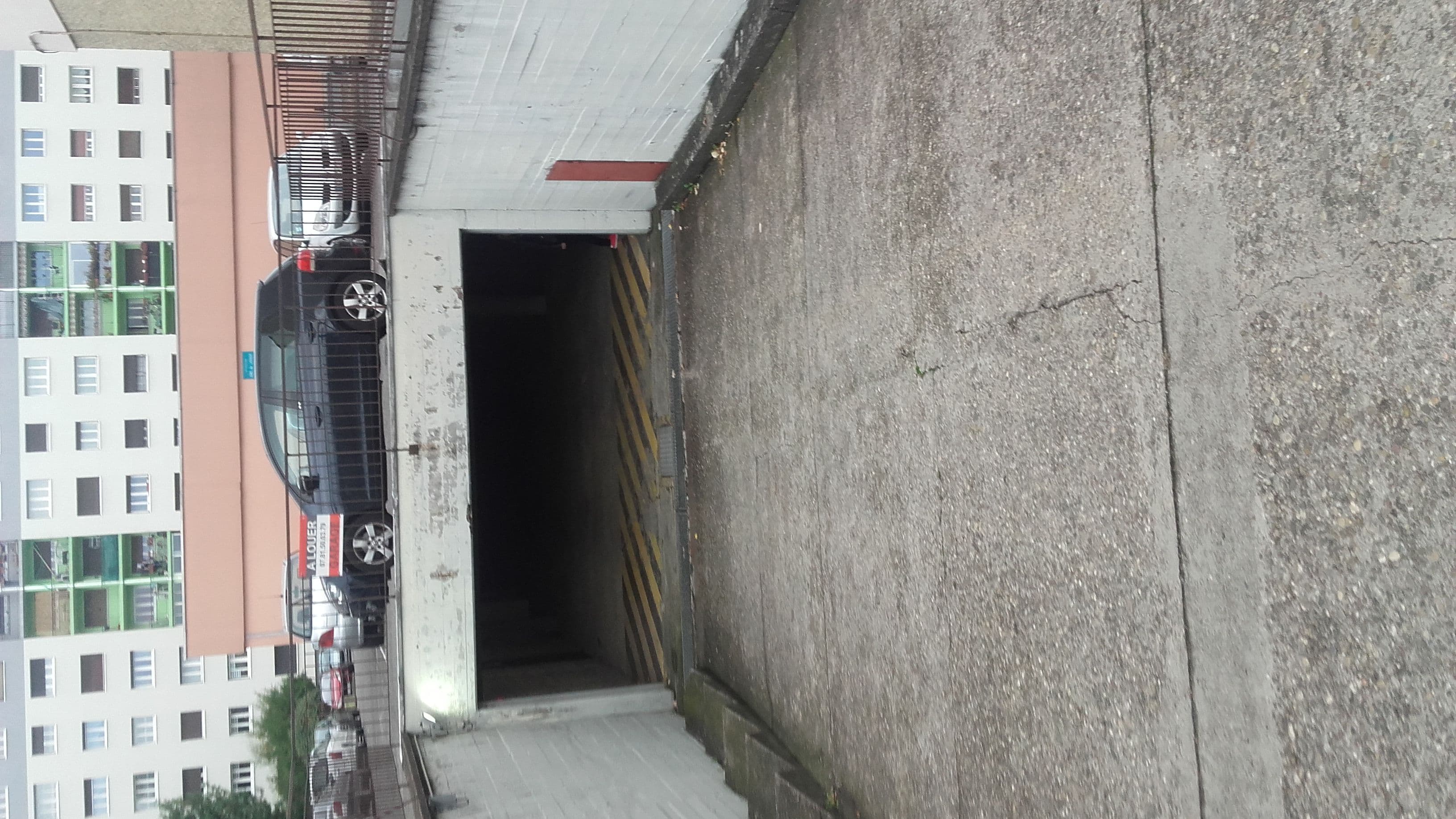 garage 12 m² Strasbourg 67200 bien sec en sous-sol