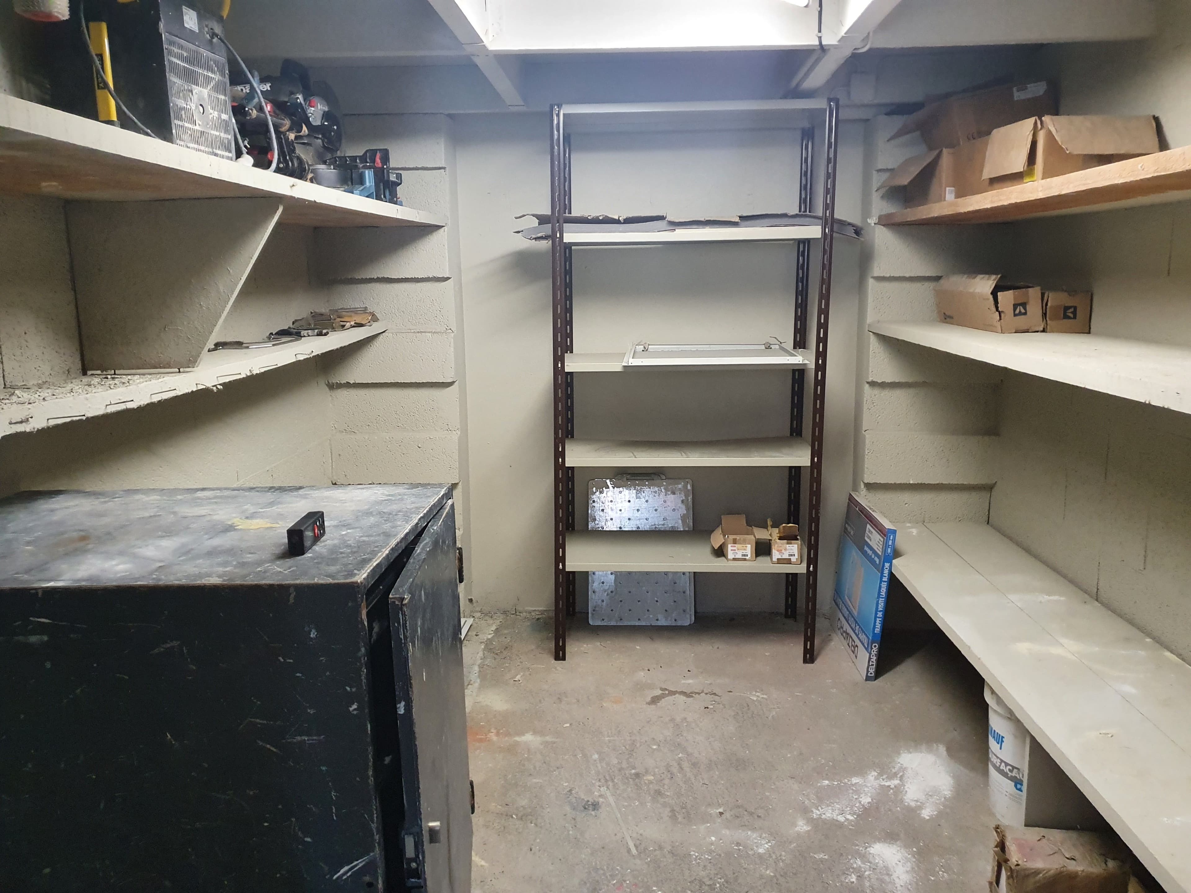 Local fermé dans entreprise