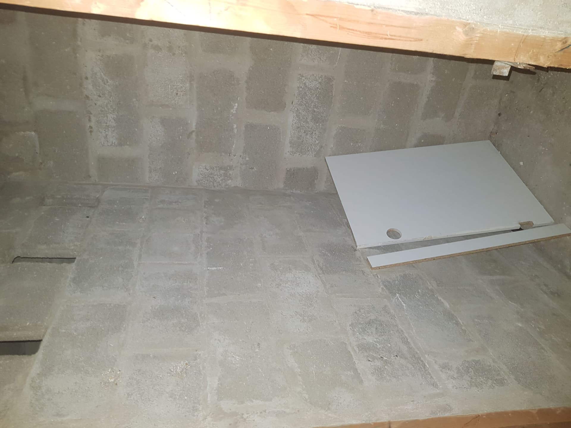 Petite cave à louer dans une résidence sécurisée - Paris 19e