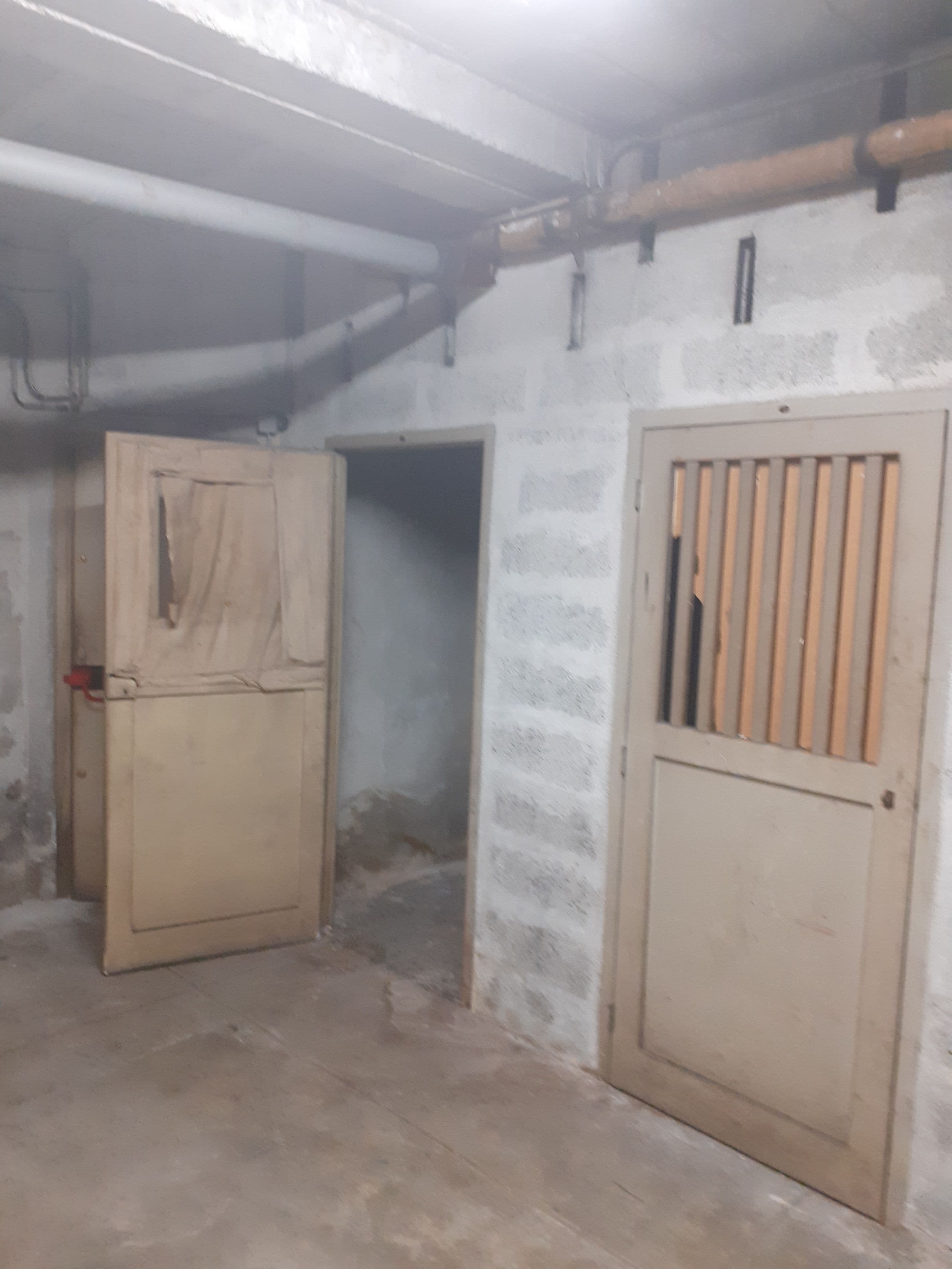 Cave port de NICE (06300)