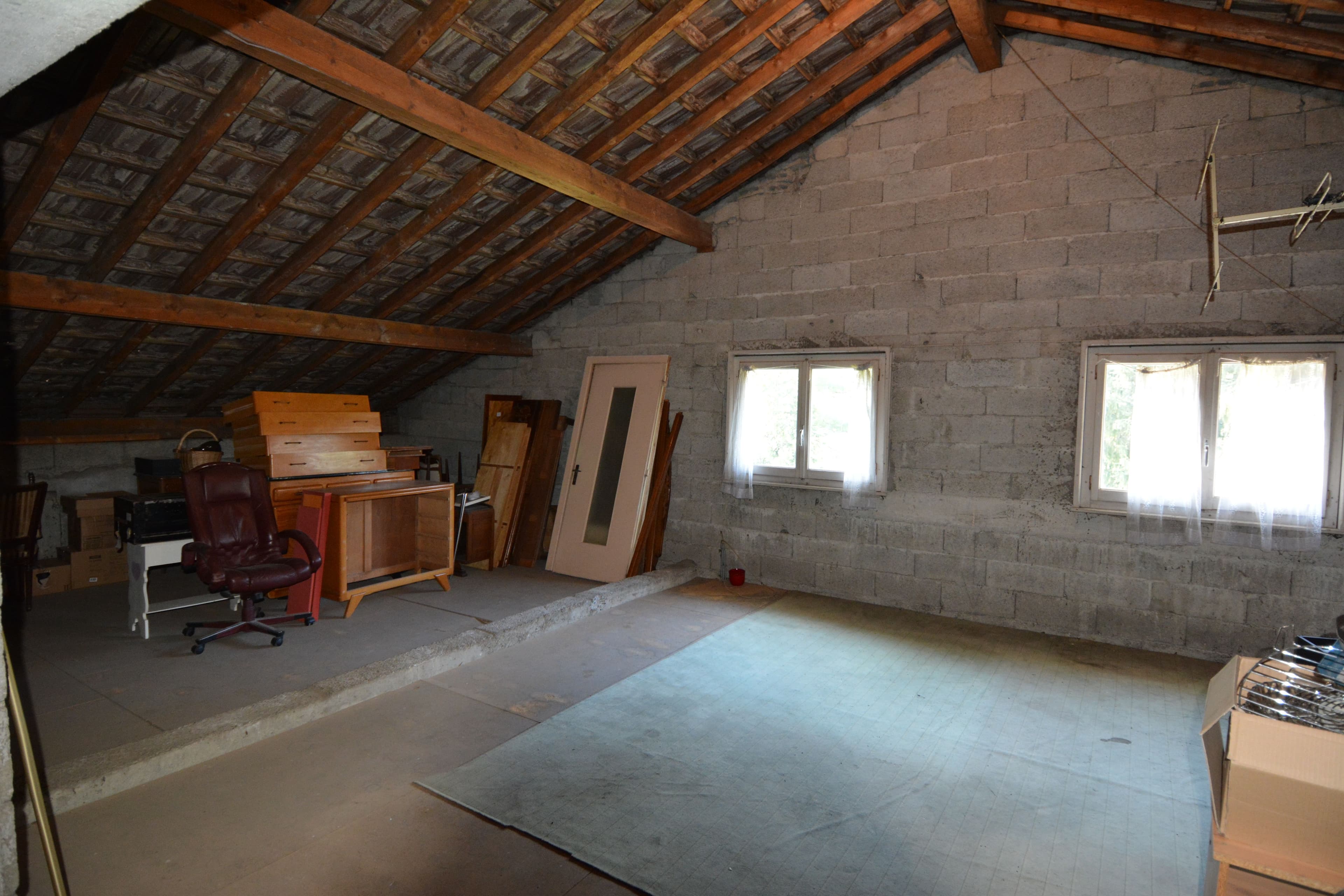 Très grands Combles sécurisés, sains entre Bonneville Cluses