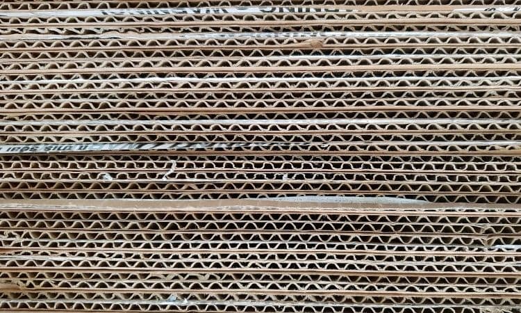 pile de cartons de déménagement