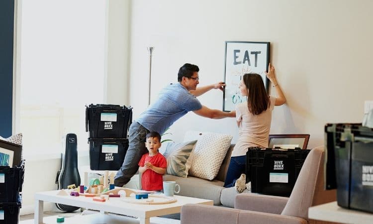 famille qui déménage