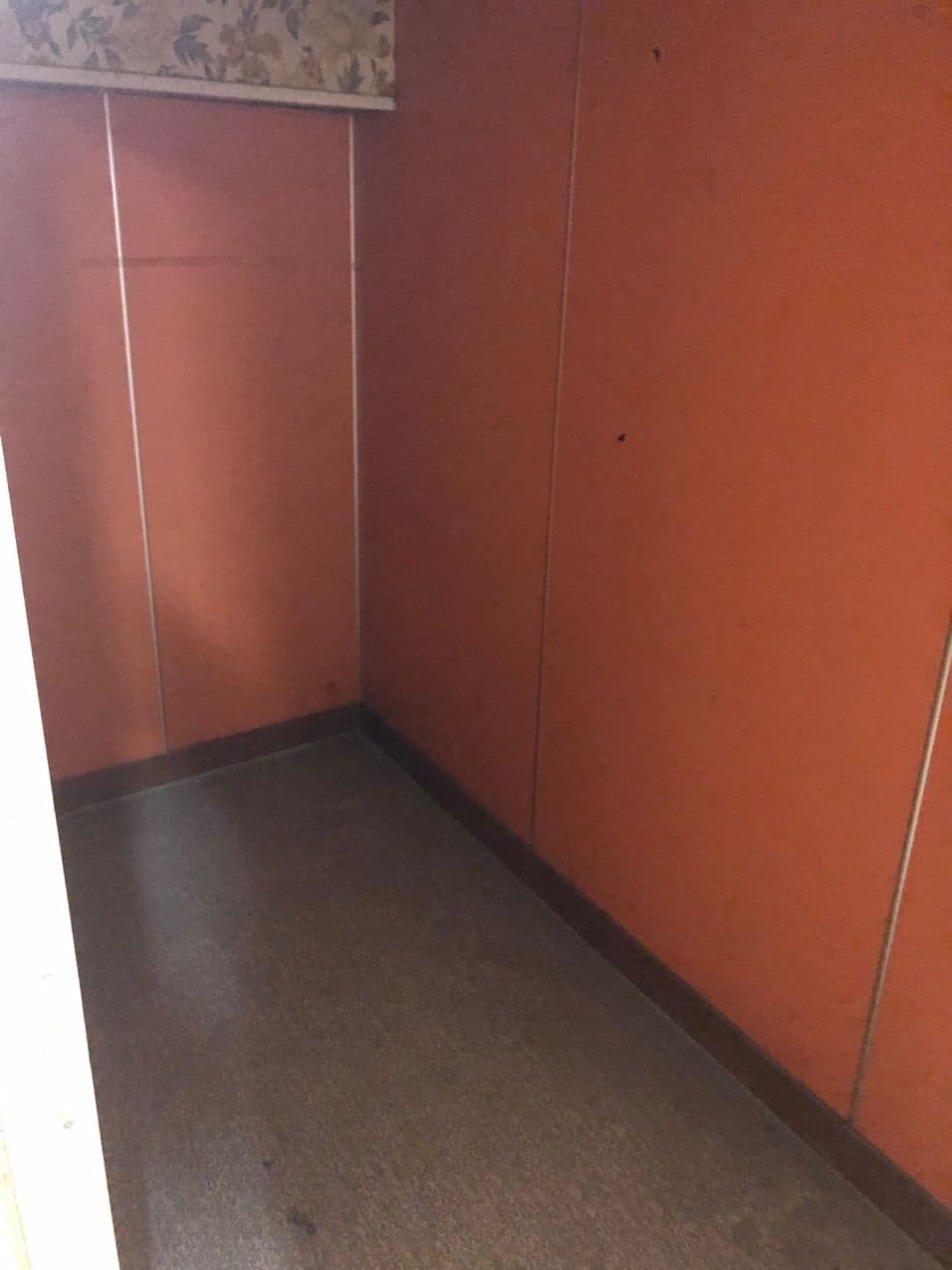 Box de stockage (3m2) Crmontaigne