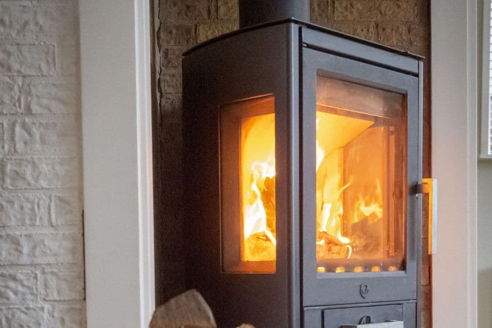 Poêle à bois en cours d’utilisation