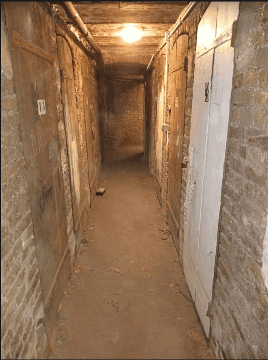location cave 75019