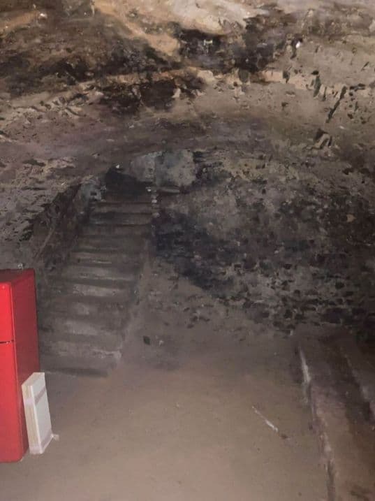 Location cave - 50m2