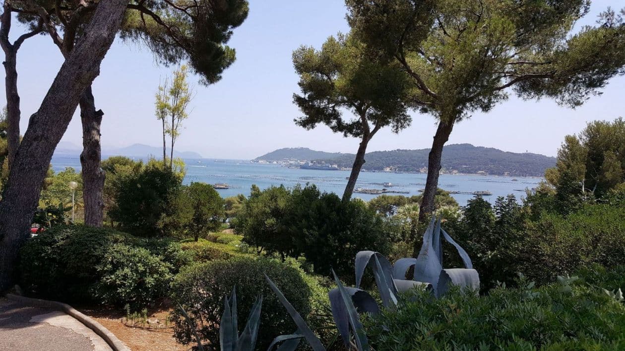 2m² à louer dans un garage sécurisé à La seyne sur mer, quartier tamaris (proche embarcadère)