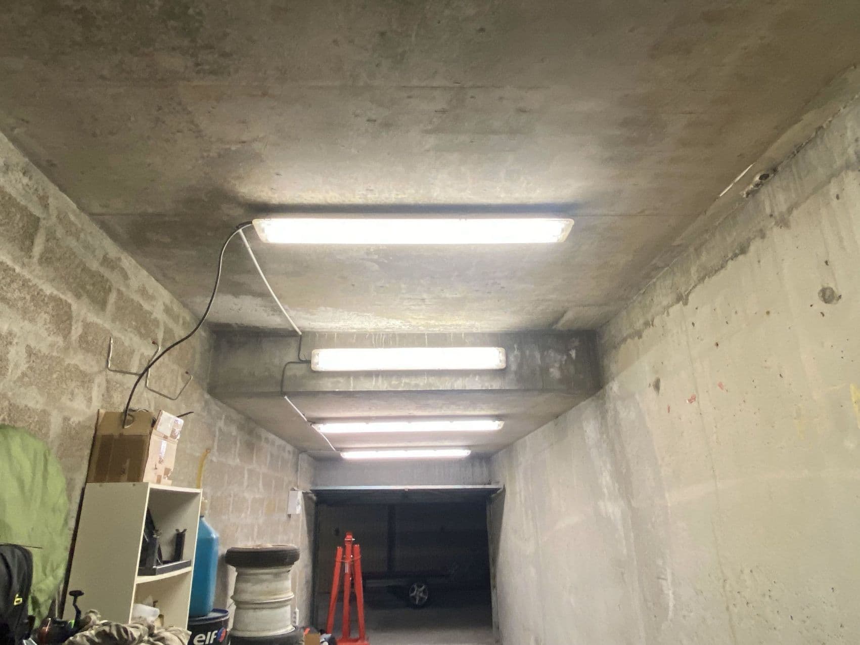 2m² à louer dans un garage sécurisé à La seyne sur mer, quartier tamaris (proche embarcadère)