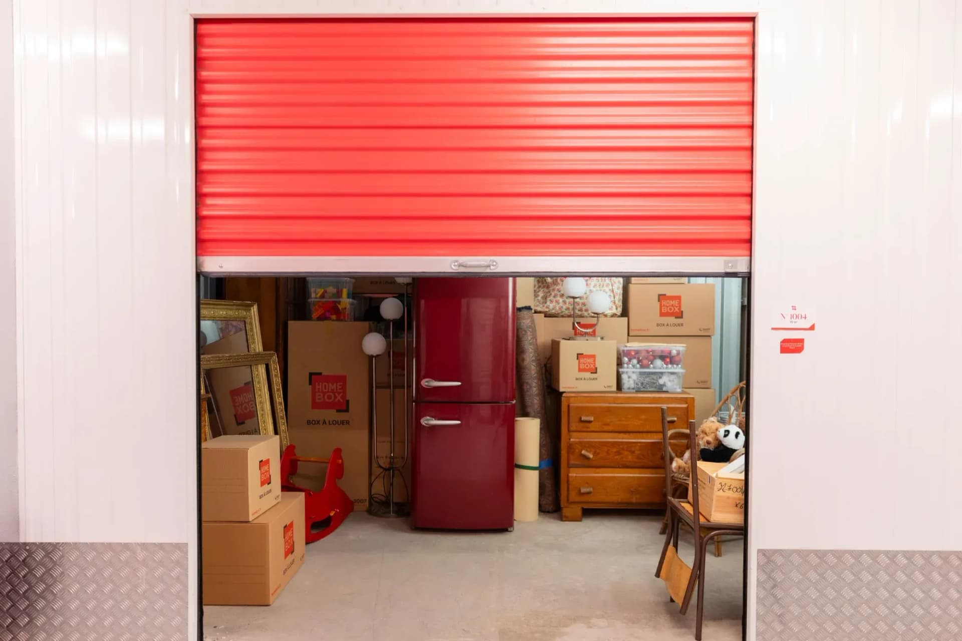 Peut-on stocker ses meubles dans une cave, un garage ou un sous-sol humide ?