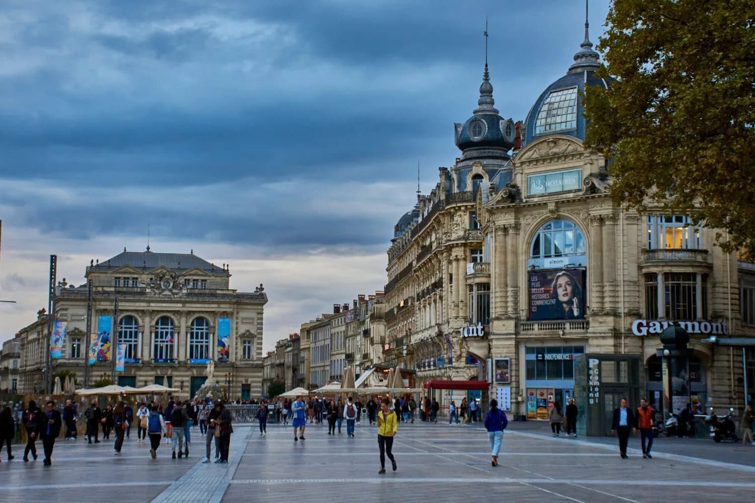 Place de la Comédie par temps gris